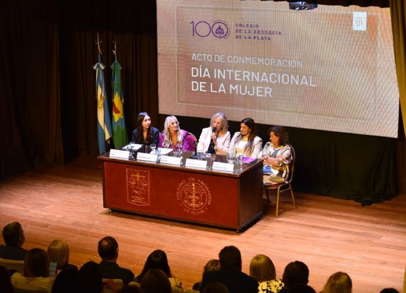 El Colegio de la Abogacía de La Plata celebró el acto central del Día Internacional de La Mujer