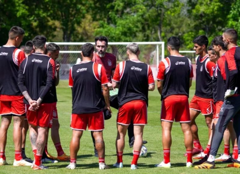 Este martes, tras dos días de descanso, el "Pincha" retomó las tareas en City Bell.