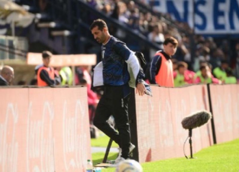 Gimnasia echó a Zaniratto tras la crisis y ya busca reemplazo