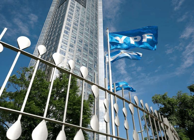 Fallo clave en EE.UU.: revocan la millonaria condena contra la Argentina por la expropiación de YPF