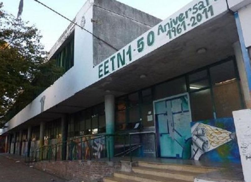 Alerta en La Plata: Denuncian que una persona armada ingresó a la Técnica N 1