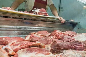 Asalto una carnicería en Altos de San Lorenzo: dispararon al piso y robaron $200.000 y carne