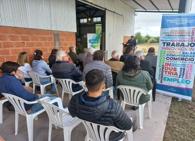 Los intendentes celebran un nuevo centro de envases vacíos de fitosanitarios