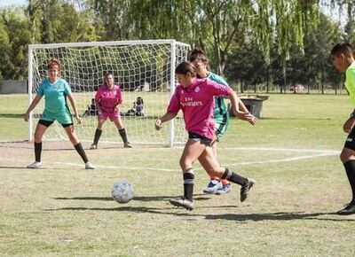 Pilar: avanza la Liga de Fútbol Femenina