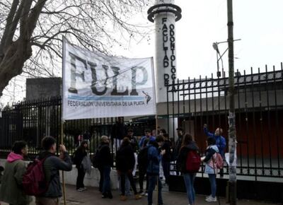 La Facultad de Odontología de la UNLP aparta a un docente denunciado por abuso sexual a su secretaria