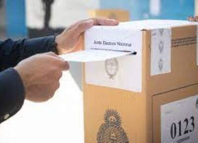 VIDEO | La Plata: abrieron una urna en donde había sobres, pero adentro no había boletas