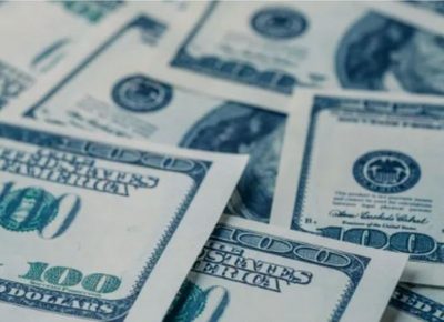 El dólar blue modera baja inicial y vuelve a operar arriba de $1.250