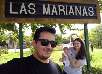Kilómetros de historia: Noelia y Juan Pablo, una familia que rescata la memoria de los pueblos bonaerenses