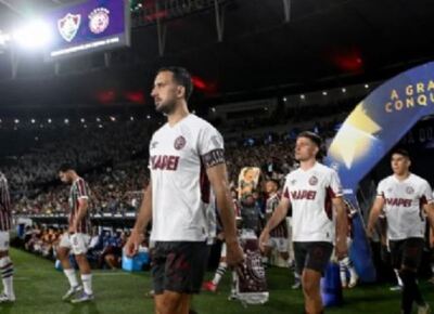 Lanús eliminó a Fluminense en el Maracaná con un ex Gimnasia como figura