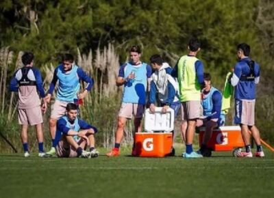 Escándalo en Gimnasia: el plantel volvió a parar por los sueldos impagos y la CD sigue sin respuestas