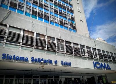 Denuncian falta de pagos y maltrato a cuidadores domiciliarios en IOMA La Plata