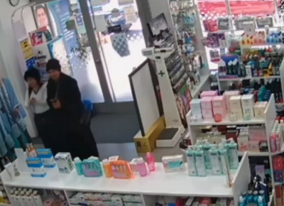 Estalló la bronca en La Plata: mecheras robaron en la perfumería de una farmacia y los comerciantes no aguantan más