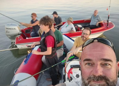 Desaparecieron cinco pescadores en el Río de la Plata y lanzaron un amplio operativo de búsqueda