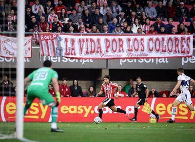 VIDEO | Estudiantes aplastó 4-0 a Gimnasia y se quedó con el clásico de La Plata