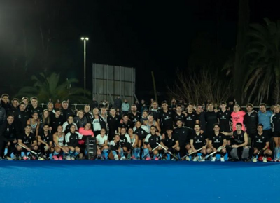 VIDEO | Las Leonas despidieron su preparación en La Plata con una multitudinaria fiesta del hockey