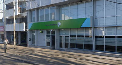 Asaltaron a un jubilado en La Plata y le robaron $350.000 tras salir del Banco Provincia