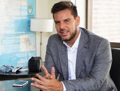 La carrera por la Intendencia en 2027 se recalienta: Gonzalo Atanasof aparece entre los favoritos de los vecinos para suceder a Alak