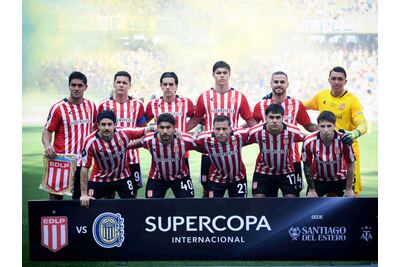 VIDEO | Estudiantes perdió la Supercopa ante Rosario Central y la final terminó en un escándalo a las piñas