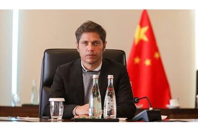 Kicillof suspendió su viaje a China por la visita del papa León XIV a la Argentina