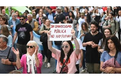 La Justicia le impuso una multa diaria de $100.000 a Diego Santilli por el conflicto con las universidades