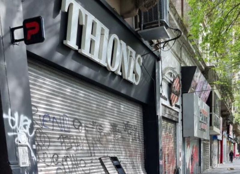 Inseguridad al rojo vivo: malvivientes quisieron entrar a robar en Thionis esta madrugada