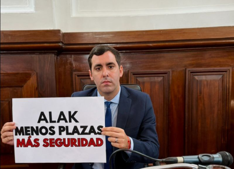 Nicolás Morzone critica discurso de Julio Alak sobre seguridad: "Menos plazas, más seguridad"