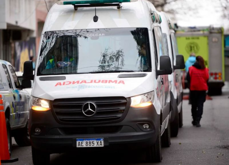 Conmoción en La Plata: un camión de basura atropelló y mató a un jubilado en Los Hornos