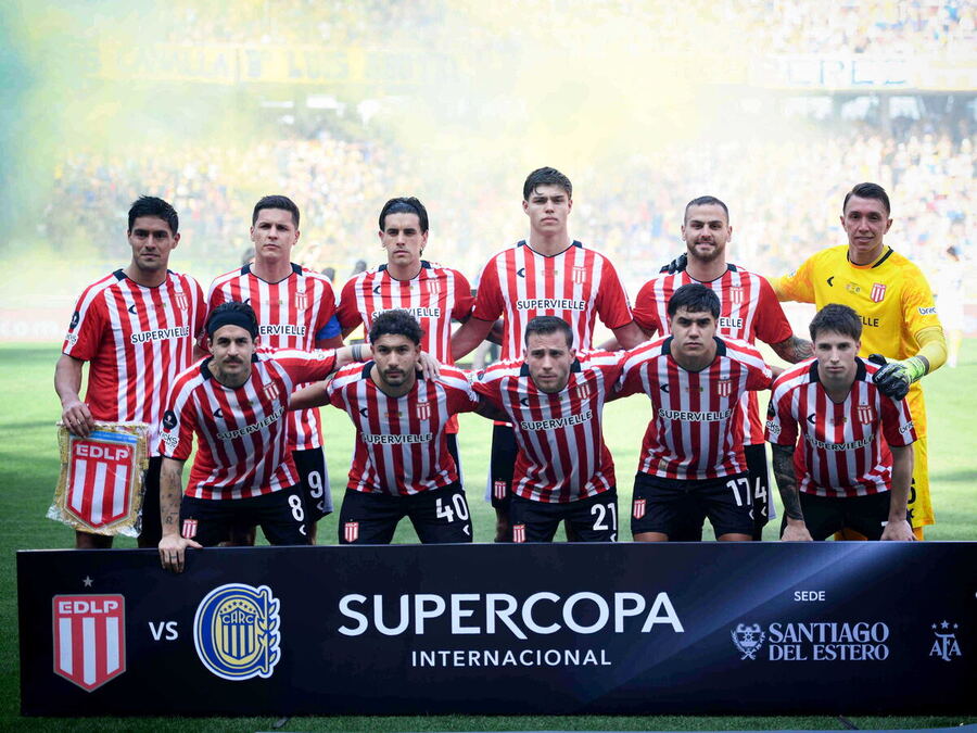 VIDEO | Estudiantes perdió la Supercopa ante Rosario Central y la final terminó en un escándalo a las piñas
