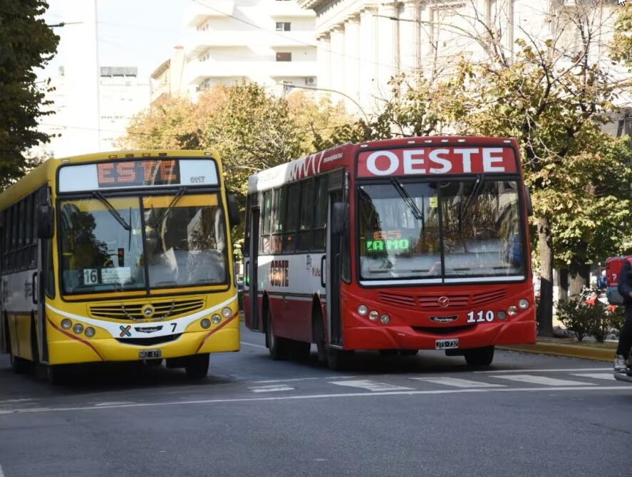 El Gobierno bonaerense oficializó una suba del 3,6% que comenzará a regir desde el 1° de octubre. El boleto mínimo pasará a $1.323,33 y el más caro llegará a $2.272,26.