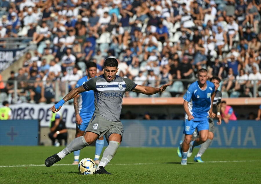 Gimnasia buscará prolongar su racha invicta y asegurar un lugar en los playoffs del Clausura.