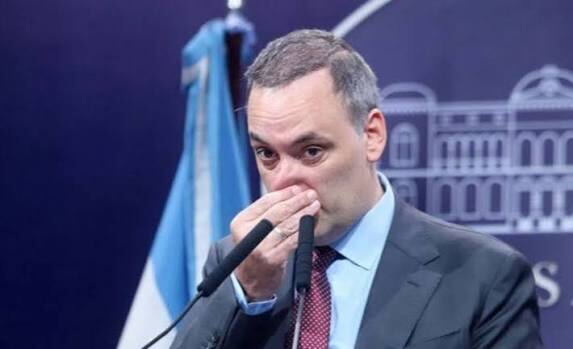 La Policía Federal analiza las direcciones de criptomonedas que el exjefe de Gabinete presentó ante la Justicia.